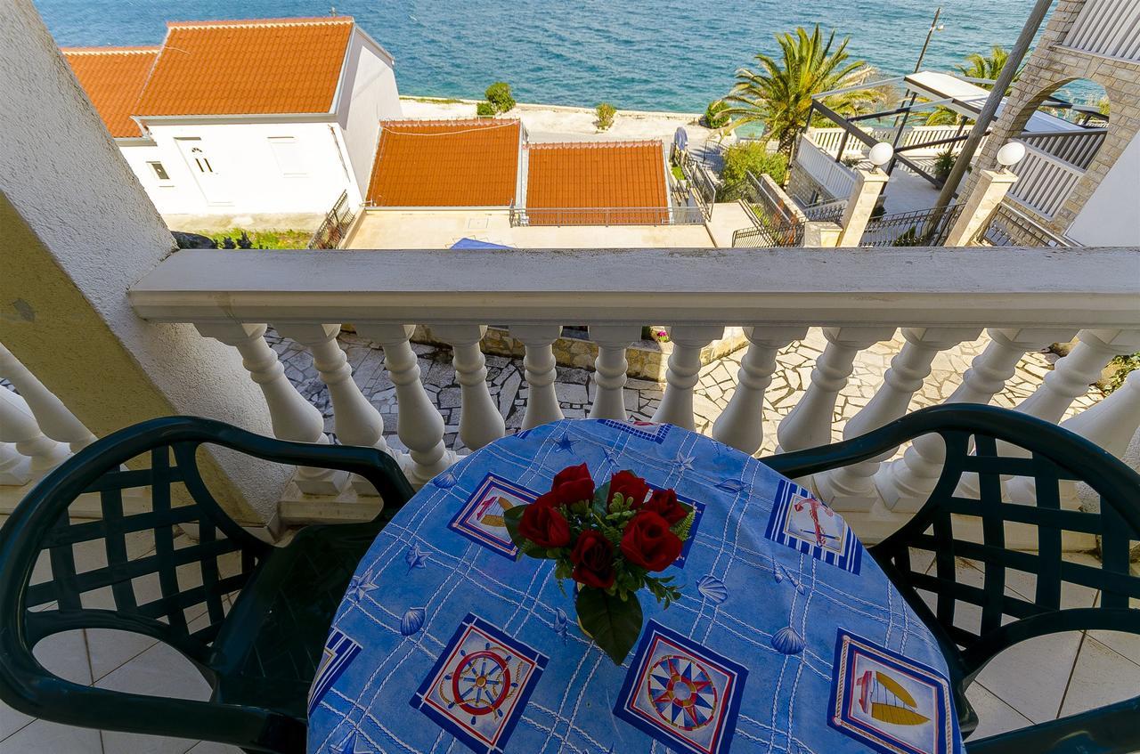 Apartments Krusica Trogir Eksteriør bilde