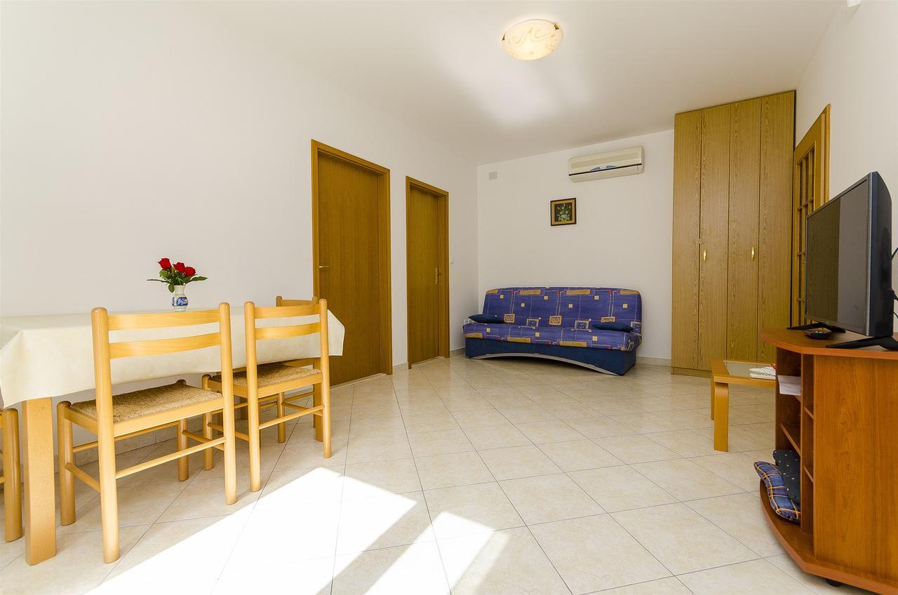 Apartments Krusica Trogir Eksteriør bilde