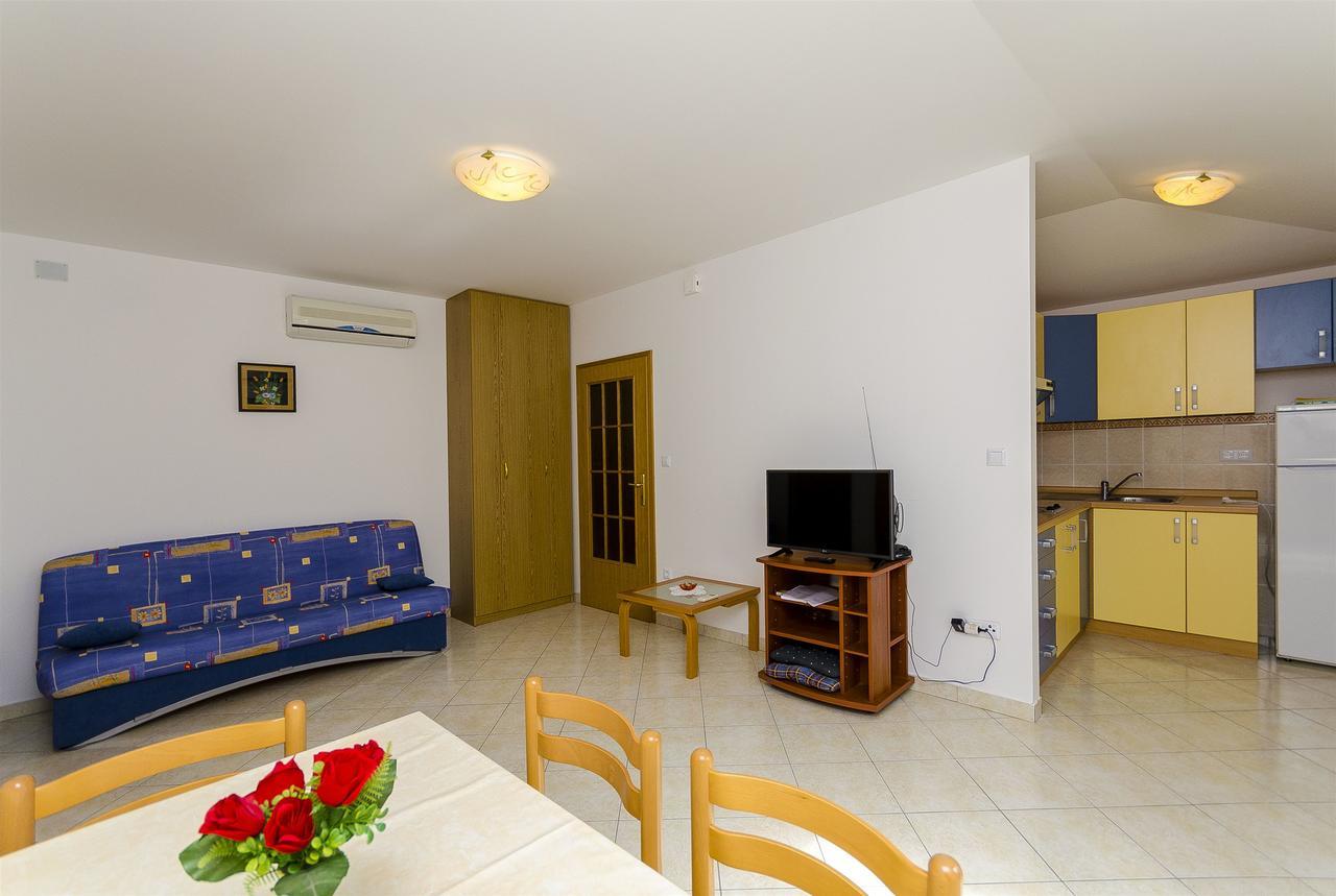 Apartments Krusica Trogir Eksteriør bilde